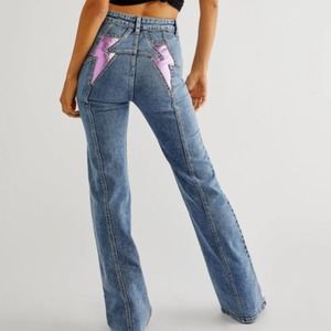 NEW Free People Thunderbird pink lightning bolt flare jeans, 33